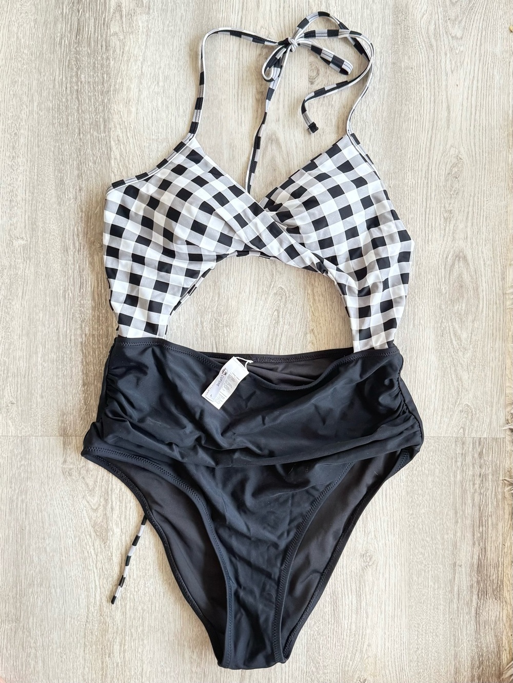Cupshe Black and White Gingham Cutout One-Piece Swimsuit